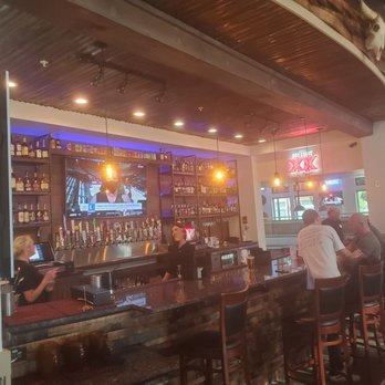 Barrel & Bones - Whiskey for days and a ton of beer options - Barbeque Near Me - Carrollton, Texas