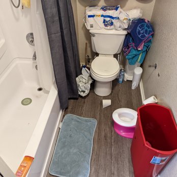 Heroes Household Services - Bathroom Before - Home Cleaning Near Me Heroes Household Services - Bathroom Before - Home Cleaning Near Me