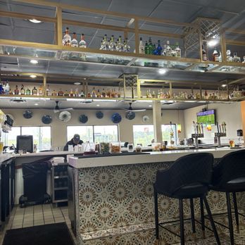 La Hacienda - Mexican Near Me - Commerce, Georgia