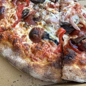 Michael's Ali Coal Fired Pizza - KITCHEN SINK - Pizza Near Me - Winter Garden, Florida Michael's Ali Coal Fired Pizza - KITCHEN SINK - Pizza Near Me - Winter Garden, Florida