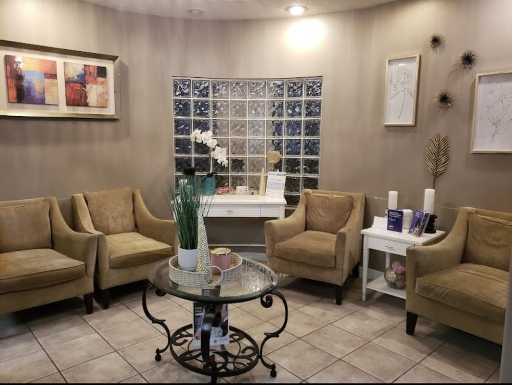 CARROLLWOOD SMILES Updated August 2024 21 Reviews 3401 W Fletcher