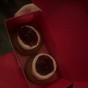 Junior Cookies - Raspberry lemon cheesecake cookie - Bakeries Near Me - Santa Monica, California Junior Cookies - Raspberry lemon cheesecake cookie - Bakeries Near Me - Santa Monica, California