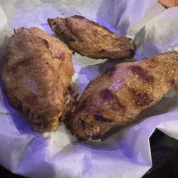 Bobby D's Restaurant & Lounge - Grilled wings