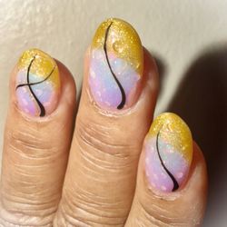 Central Nails