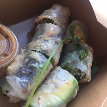 DragonEats - Chicken avocado spring rolls - Vietnamese Near Me - San Francisco, California DragonEats - Chicken avocado spring rolls - Vietnamese Near Me - San Francisco, California
