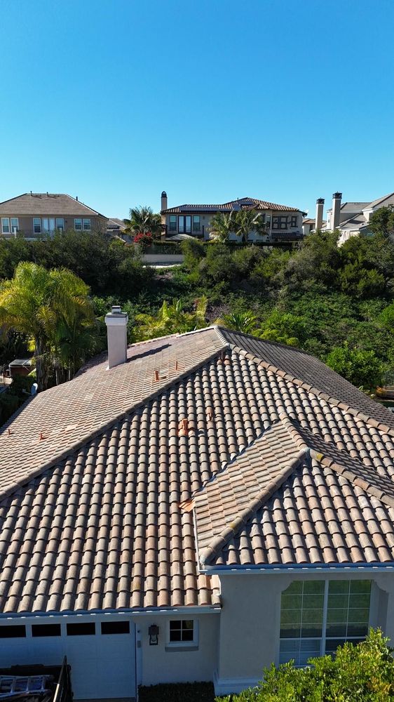 Slide of Ramos Roofing