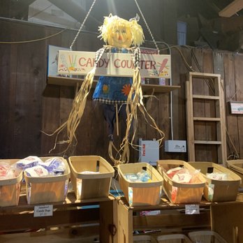 Riley's Farm - A nice variety of candy baskets! - Fruits & Veggies Near Me - Oak Glen, California Riley's Farm - A nice variety of candy baskets! - Fruits & Veggies Near Me - Oak Glen, California