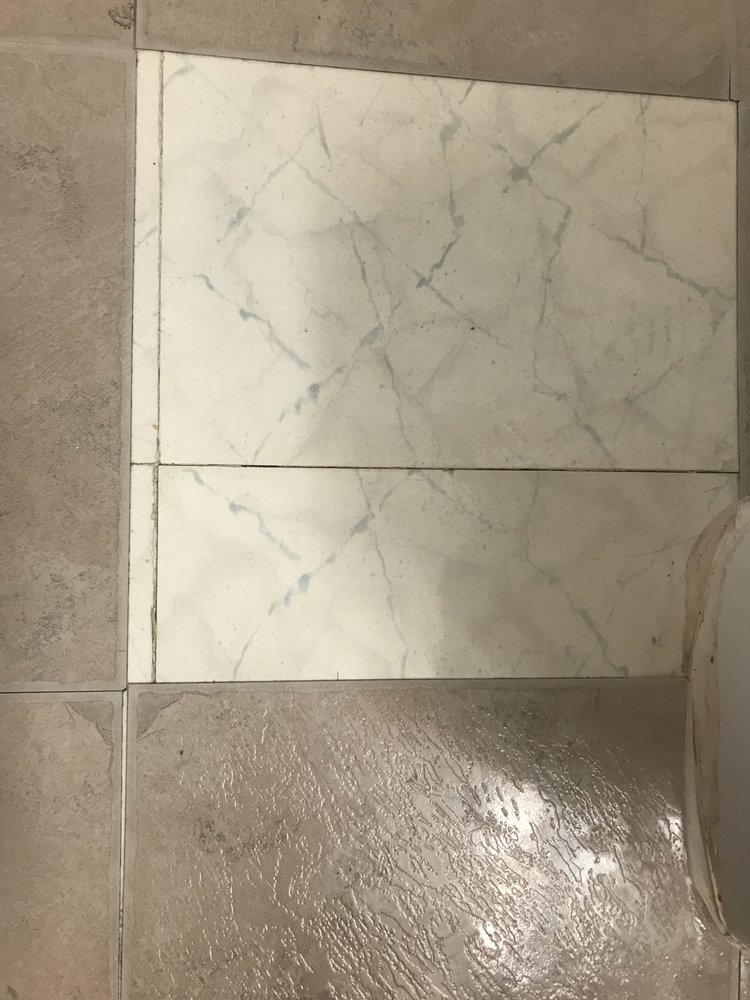 WILLOW WIND APARTMENTS 2640 N Delany Rd, Waukegan, Illinois