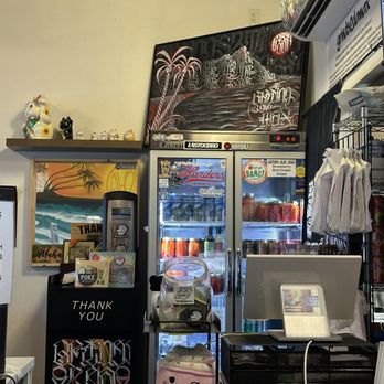 Grinds 2 Da Max Russell - Order & Cashier Station area - Hawaiian Near Me - Las Vegas, Nevada