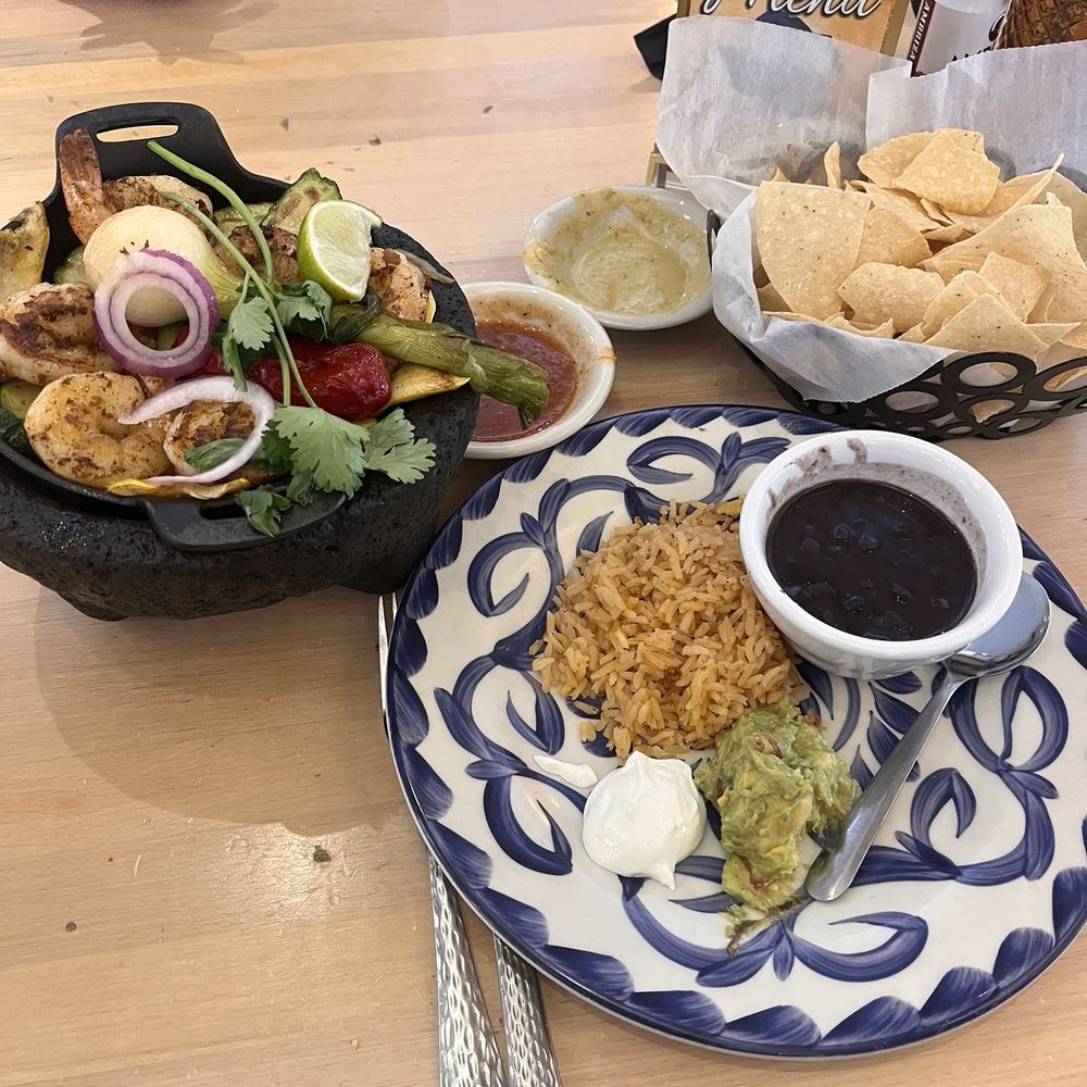 Ambriza - Grilled Shrimp Fajitas for one - Mexican Near Me - Katy, Texas