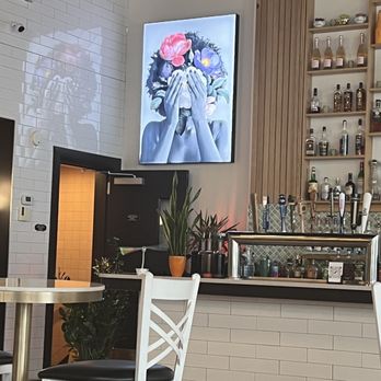 Streetlight Brasserie - Cocktail Bars Near Me - Buffalo, New York