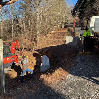 Up Up Lifting - Craning blocks into place - Crane Services Near Me - Black Mountain, North Carolina Up Up Lifting - Craning blocks into place - Crane Services Near Me - Black Mountain, North Carolina