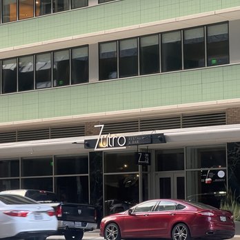 Z on 23 Rooftop - Cocktail Bars Near Me - Houston, Texas