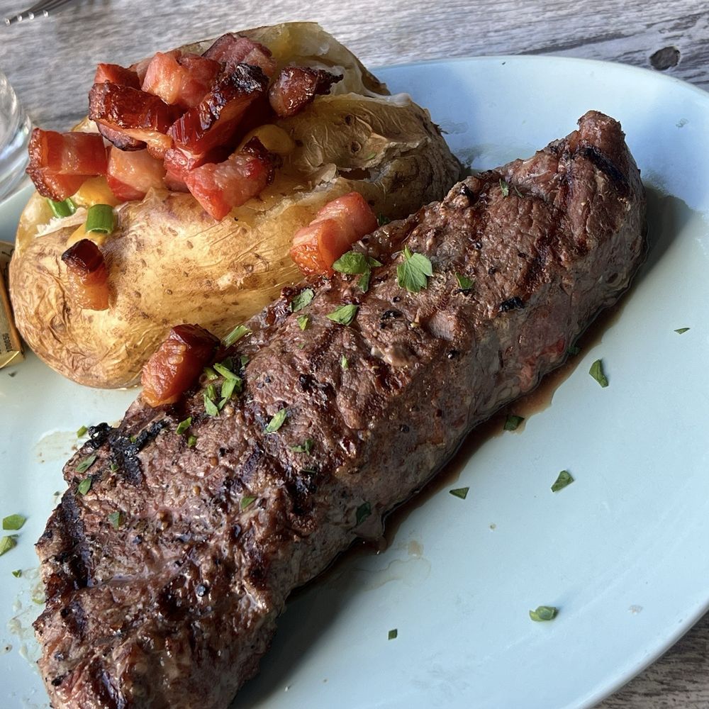 LakeHouse Restaurant - Steak - New American Near Me - Lake Lure, North Carolina LakeHouse Restaurant - Steak - New American Near Me - Lake Lure, North Carolina