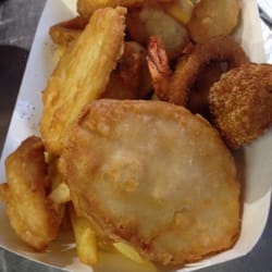 Bay Street Seafoods - Seafood basket and potato scallops