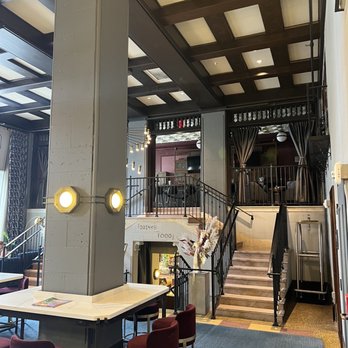 Holston House - Hotels Near Me - Nashville, Tennessee Holston House - Hotels Near Me - Nashville, Tennessee
