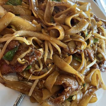 Pagoda - Beef Chow Fun - Dim Sum Near Me - Roseville, Minnesota Pagoda - Beef Chow Fun - Dim Sum Near Me - Roseville, Minnesota
