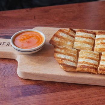 What A Soup - Thai Tea Custard Bread - Noodles Near Me - Cambridge, Massachusetts What A Soup - Thai Tea Custard Bread - Noodles Near Me - Cambridge, Massachusetts