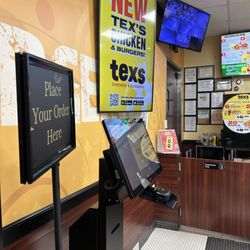 Tex's Chicken & Burgers