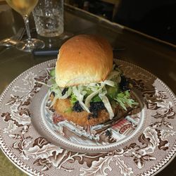 Kraken Cru - Fish sandwich
