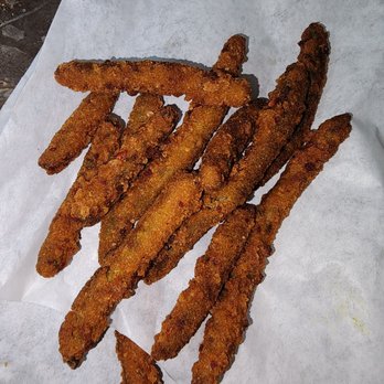 Deli Delicious - Spicy green beans, tasted burnt - Delis Near Me - Clovis, California