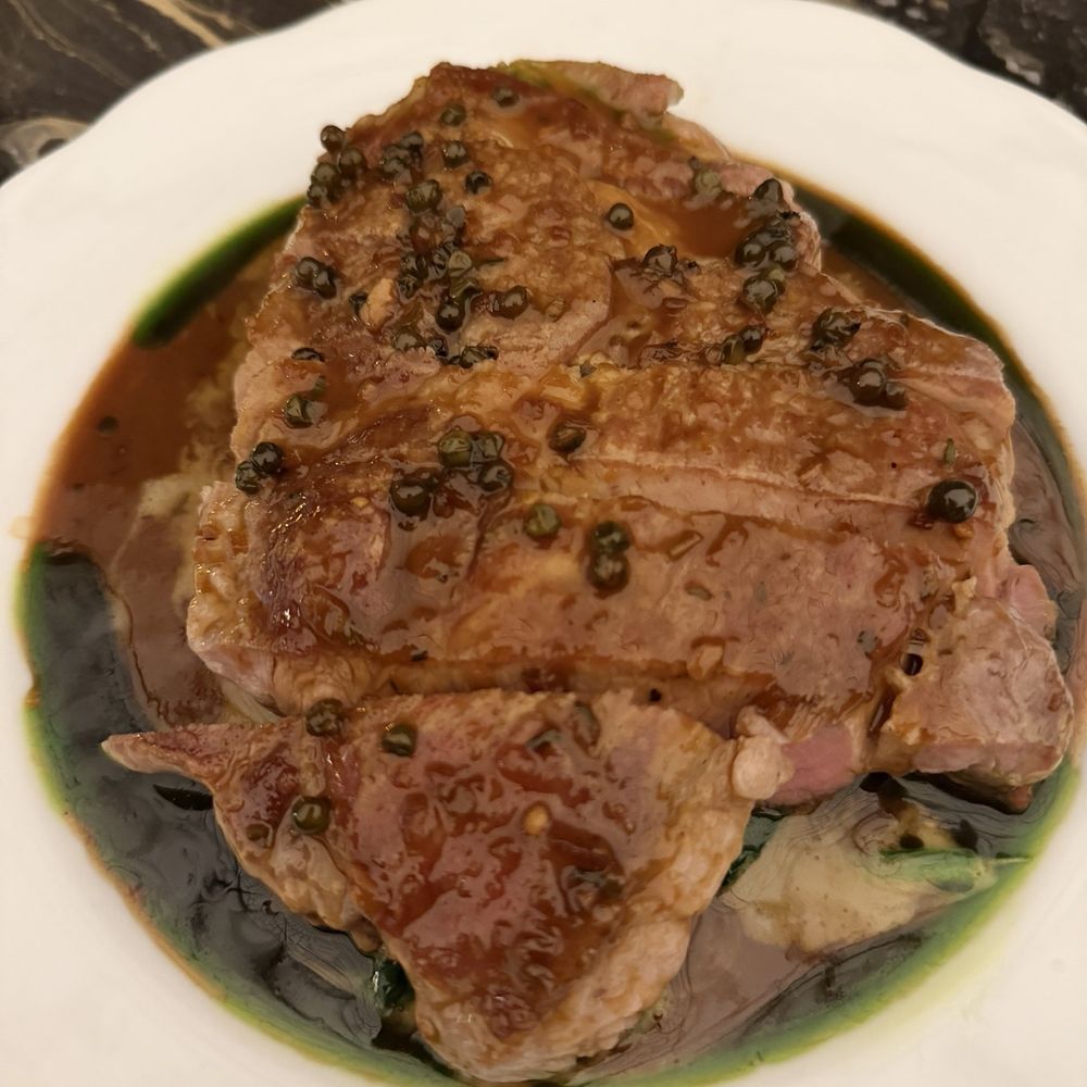 Bar St-Denis - Aged pork Spinach, sauce aux poivres - Bars Near Me - Montreal, Quebec