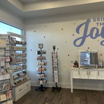 Nothing Bundt Cakes - Bakeries Near Me - West Hartford, Connecticut