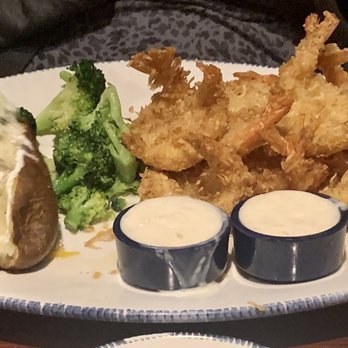 Red Lobster - Parrot Isle Jumbo Coconut Shrimp - Seafood Near Me - Abilene, Texas