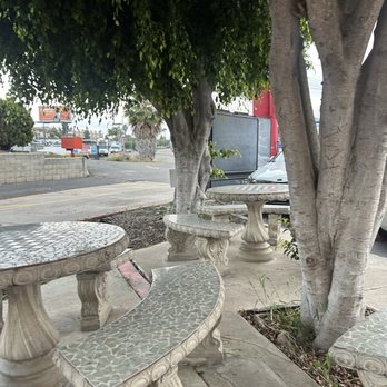Charley's Famous Hamburgers - Outside seating - Fast Food Near Me - Lemon Grove, California Charley's Famous Hamburgers - Outside seating - Fast Food Near Me - Lemon Grove, California