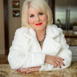 Kim Pagano Radio Show "The Brighter Side" 1590 KVTA - Start Your day in a positive way with the Kim Pagano Radio Show "the brighter side of life & business"