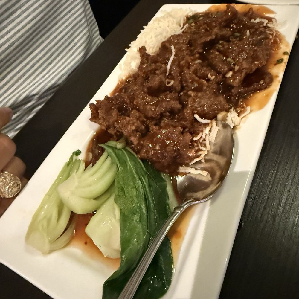 Bo Lings - Crispy Beef - Chinese Near Me - Overland Park, Kansas Bo Lings - Crispy Beef - Chinese Near Me - Overland Park, Kansas