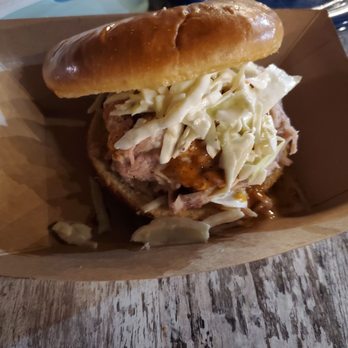 House of ‘Que - Pulled pork sandwich - Barbeque Near Me - Hoboken, New Jersey