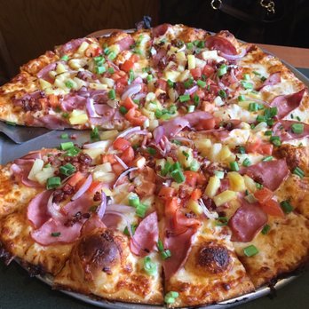 Round Table Pizza - Pizza Near Me - Eureka, California