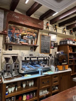 Bar El Comercio by null