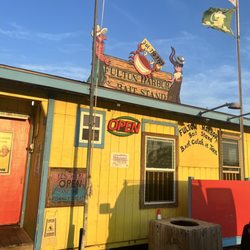 Fulton Harbor Bait Stand