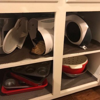 Escape For All Seasons - Gross coffee maker in cabinet - Hotels Near Me - Big Bear Lake, California
