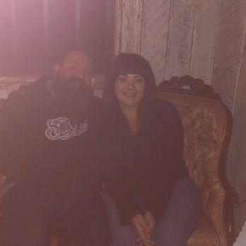 Old Place - I love this couch in their waiting house - American Near Me - Cornell, California Old Place - I love this couch in their waiting house - American Near Me - Cornell, California