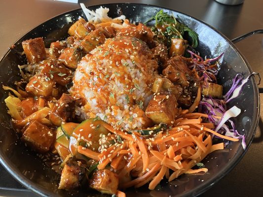 The Bulgogi + Dukuhbee Noodle by null
