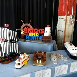 So many displays to see...Lego boats