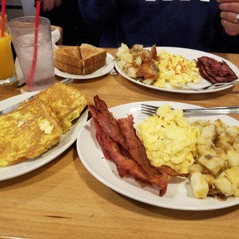 Sunset Grill - French toast breakfast. They also have turkey bacon. - Diners Near Me - Toronto, Ontario Sunset Grill - French toast breakfast. They also have turkey bacon. - Diners Near Me - Toronto, Ontario