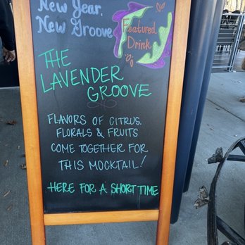 Mellow Mushroom Short Pump - Outside sign - Pizza Near Me - Henrico, Virginia