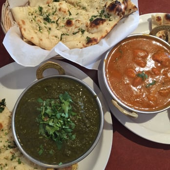 Chaat Cafe - Saag paneer (left) and chicken tikka masala (right) with garlic naan! - Indian Near Me - San Jose, California Chaat Cafe - Saag paneer (left) and chicken tikka masala (right) with garlic naan! - Indian Near Me - San Jose, California