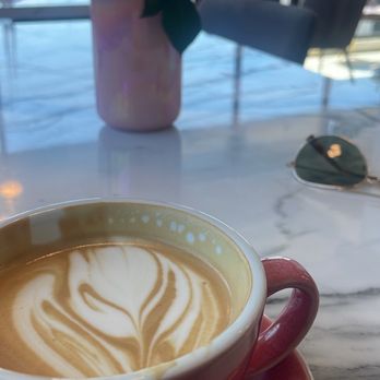 Amora - Late de la olla con leche de avena delicioso caliente o frío - Mexican Near Me