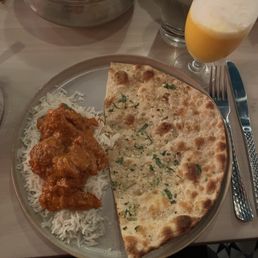 malai kofta with garlic naan and a mango lassi to drink malai kofta with garlic naan and a mango lassi to drink