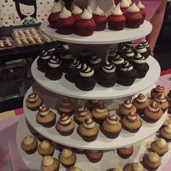 Hamburger House Party - Bunnie cakes - Festivals Near Me - Miami, Florida Hamburger House Party - Bunnie cakes - Festivals Near Me - Miami, Florida