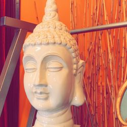 Ayom Day Spa and Salon