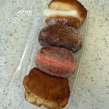 Punalu'u Bake Shop  - Bakeries Near Me - Naalehu, Hawaii