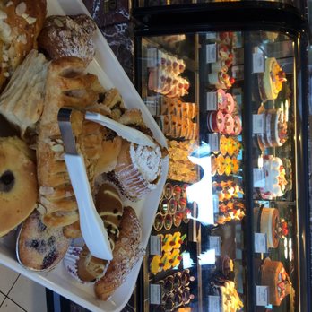 85°C Bakery Cafe-Irvine - Coffee & Tea Near Me - Irvine, California