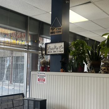 Foothill Wash House - cute decor & wifi is available! - Laundromat Near Me - Oakland, California Foothill Wash House - cute decor & wifi is available! - Laundromat Near Me - Oakland, California