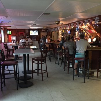 Oliver Beach Inn - Dive Bars Near Me - Middle River, Maryland
